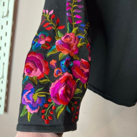 Linea by Louis Dell'Olio Embroidered Turtleneck with Bell Sleeves - Picture 3 of 10